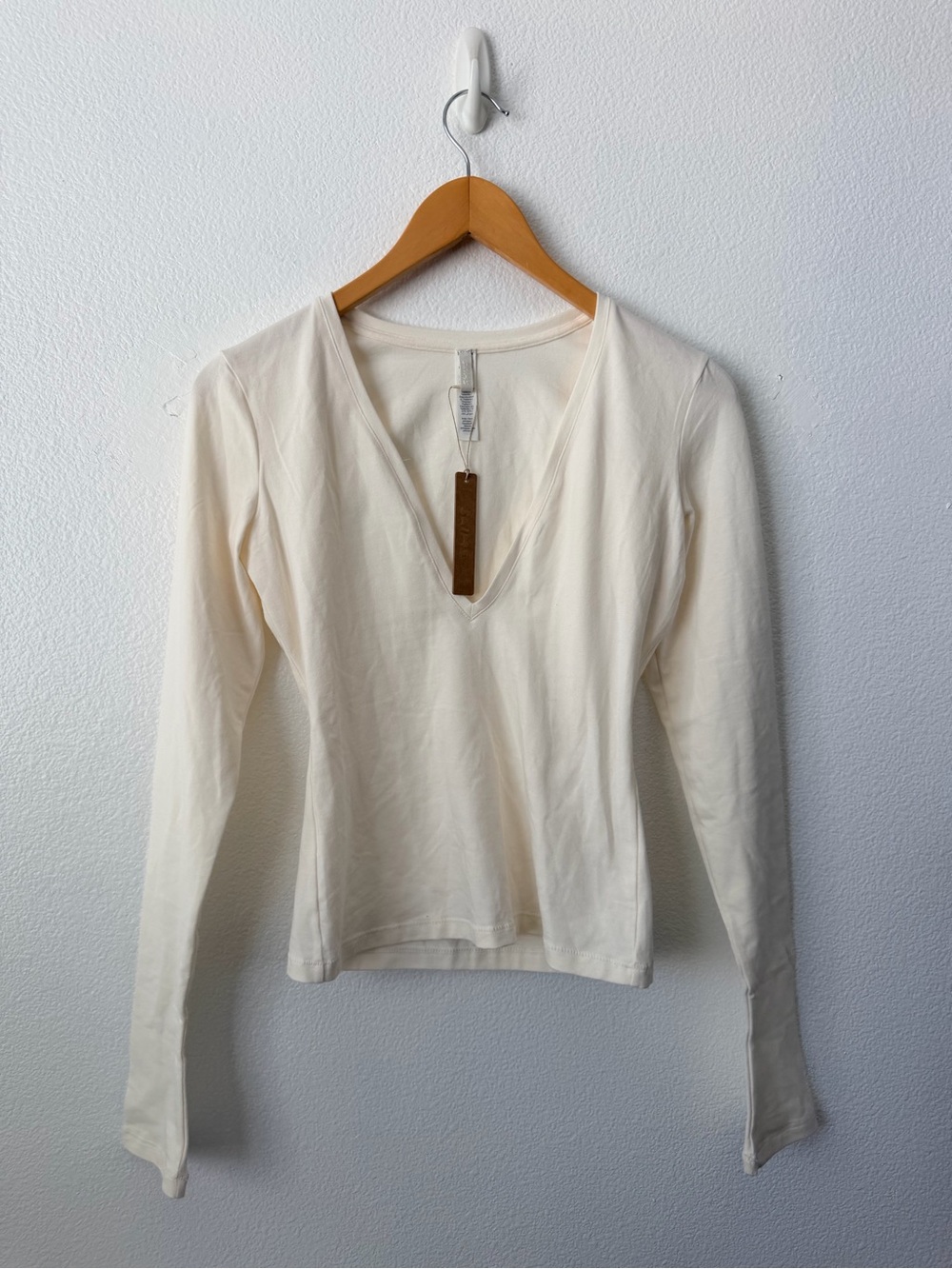SKIMS COTTON JERSEY LONG SLEEVE PLUNGE TOP MARBLE SIZE XS - Picture 2 of 5